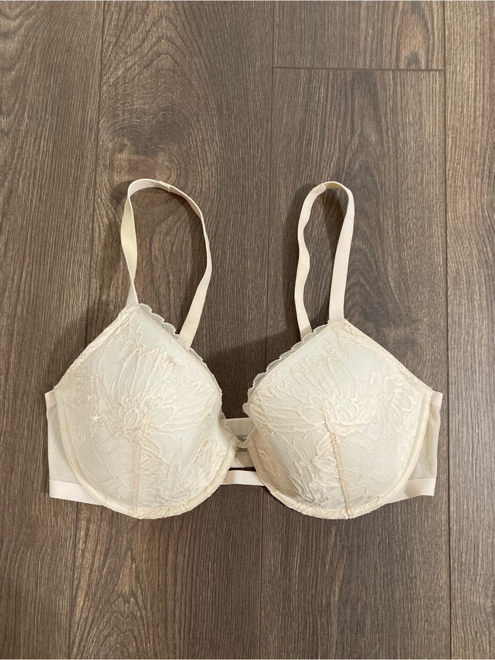 Soma Lightly Lined Plunge Bra Cream Underwired Size 38DD